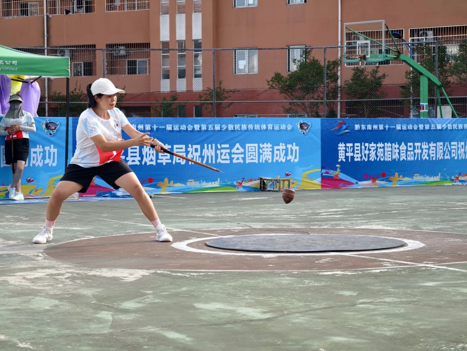 区路灯维修, 县代表队摘, 办好州运会