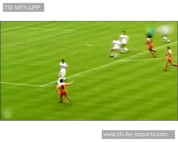 拉赫为核心：探索足球巨星背后的故事与成长轨迹